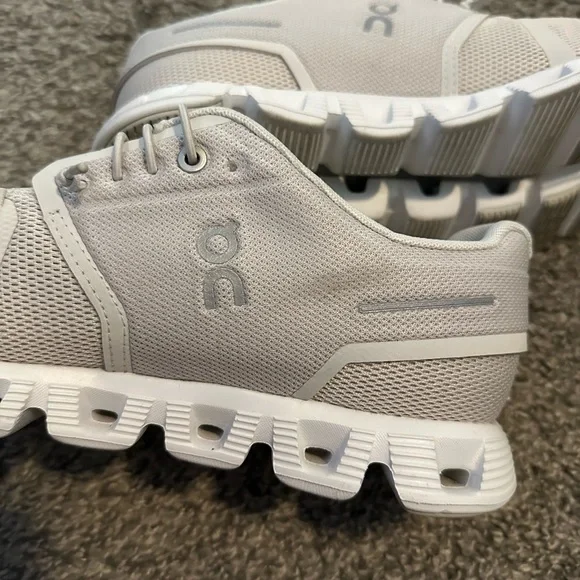 On cloud Women’s Cloud 6 - Picture 7 of 12